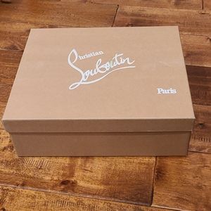 Christian Louboutin box size 38